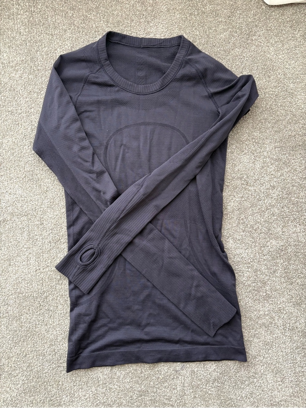 Lululemon Swiftly Tech Long Sleeve Crew - Midnight Navy